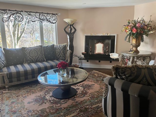 52 Troy Lane 52, Newton, MA 02468