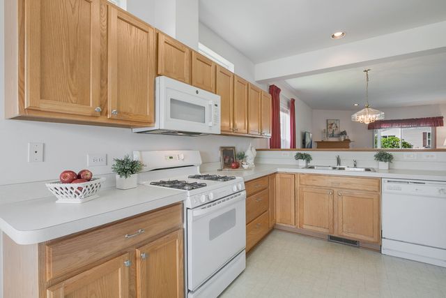 3406 Steeplechase Way, Grayslake, IL 60030