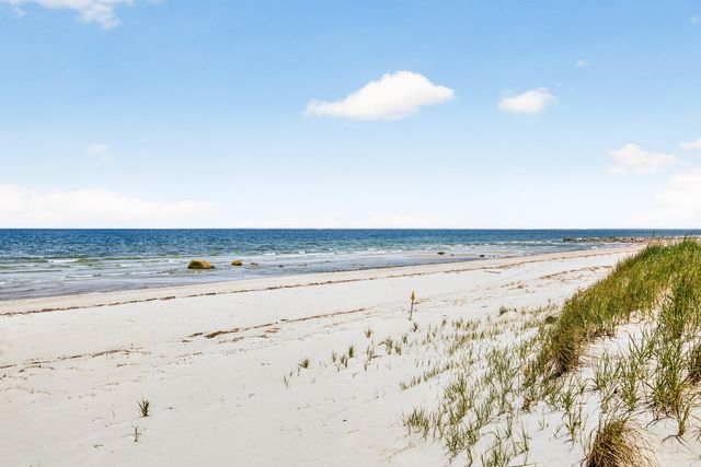 56 Oliver Drive, East Dennis, MA 02641