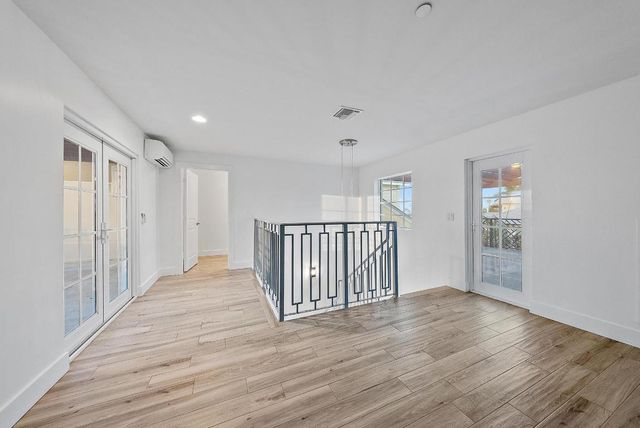 3770 County Line Road C5, Tequesta, FL 33469