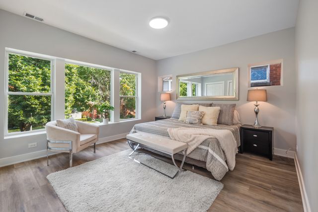 617 S Lombard Avenue, Oak Park, IL 60302