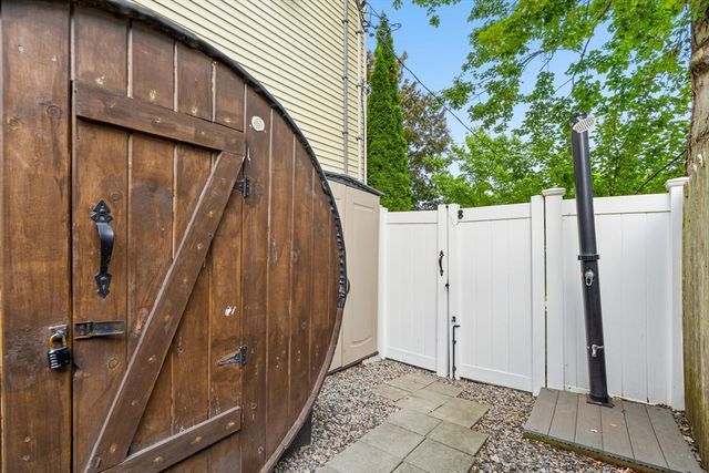 45 Braeburn Rd, Boston, MA 02136
