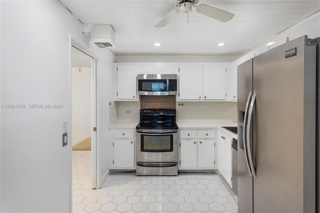 4030 W Palm Aire Drive 407, Pompano Beach, FL 33069
