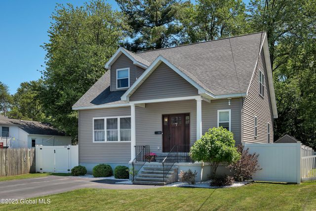 9 Sebring Avenue, Colonie, NY 12205