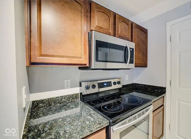 11475 Clay Court 100, Fishers, IN 46037