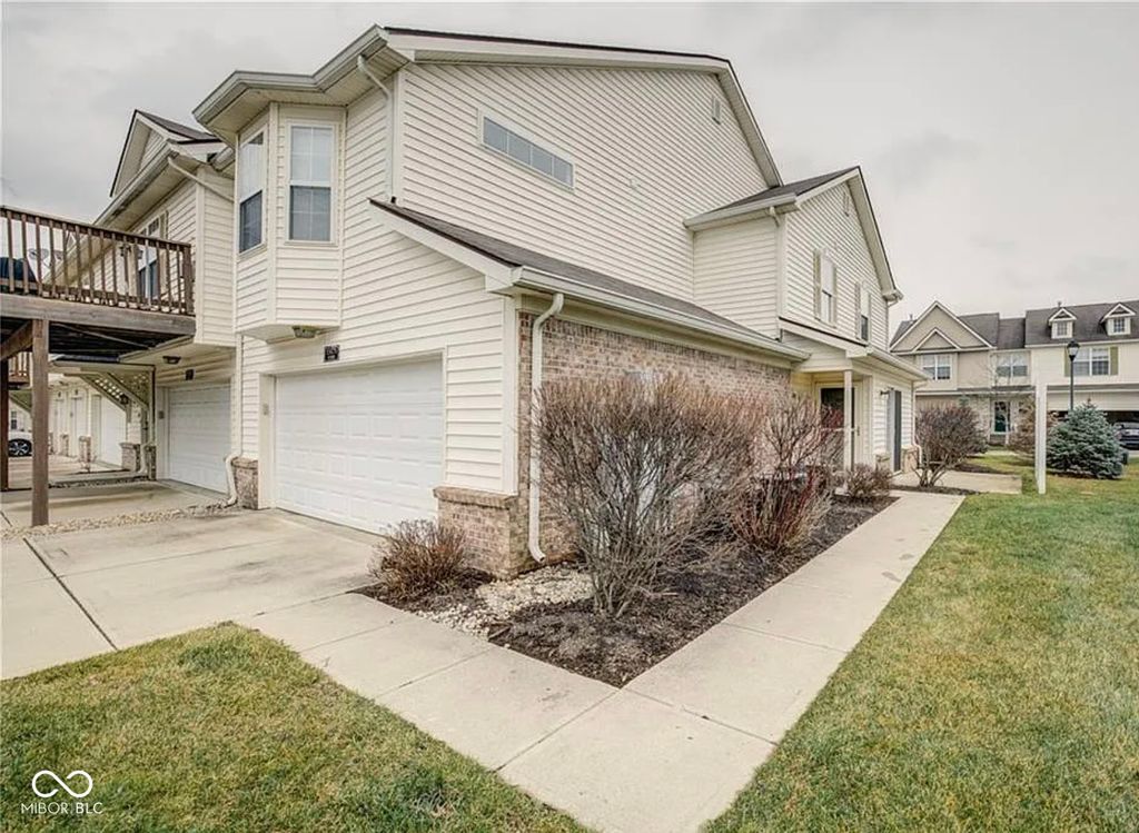 11475 Clay Court 100, Fishers, IN 46037