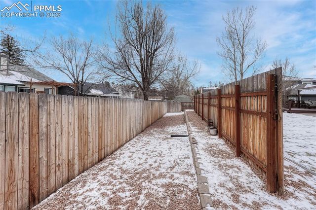 2935 Rolling Wood Loop, Colorado Springs, CO 80918