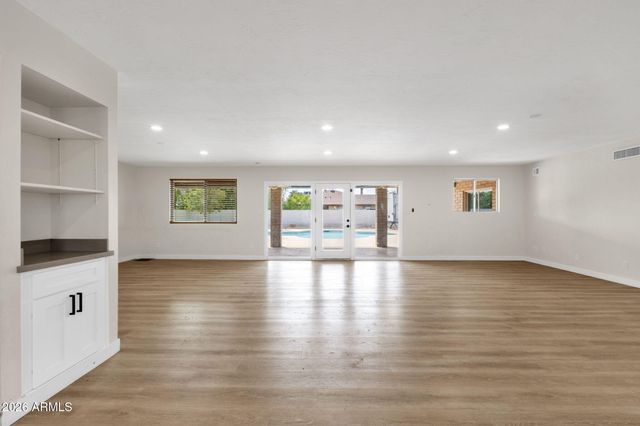 2409 E Inglewood Street, Mesa, AZ 85213