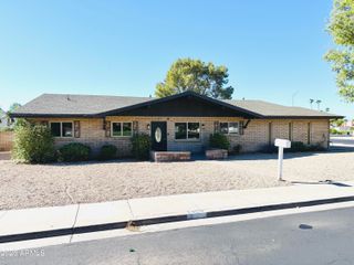 2409 E Inglewood Street, Mesa, AZ 85213
