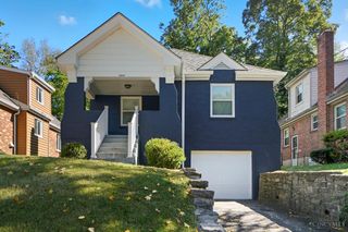 5862 Kennedy Avenue, Cincinnati, OH 45213