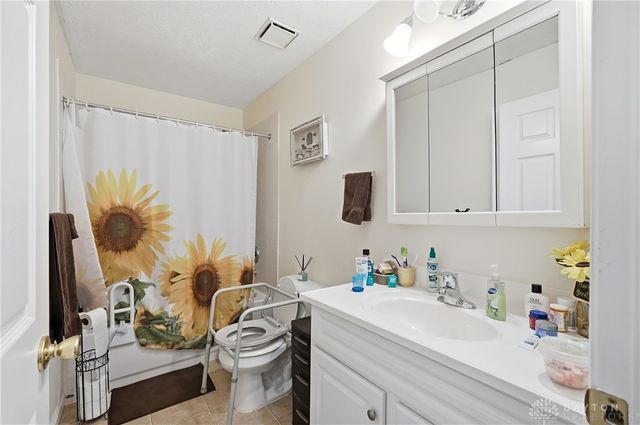 212 June Marie Drive, Lebanon, OH 45036