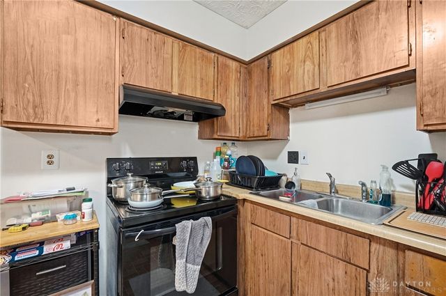 212 June Marie Drive, Lebanon, OH 45036