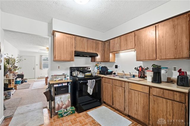 212 June Marie Drive, Lebanon, OH 45036