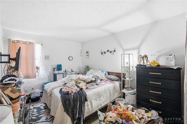 212 June Marie Drive, Lebanon, OH 45036