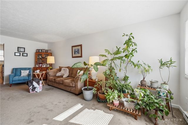 212 June Marie Drive, Lebanon, OH 45036