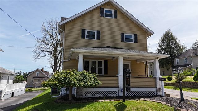 910 Temple Ave, New Castle, PA 16101