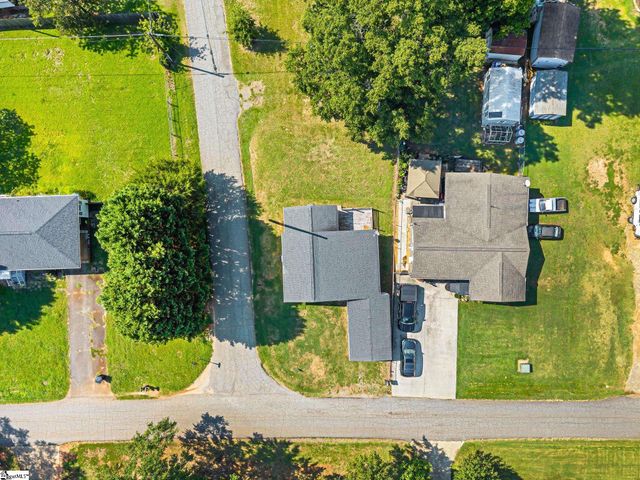 100 Basin Drive, Boiling Springs, SC 29316