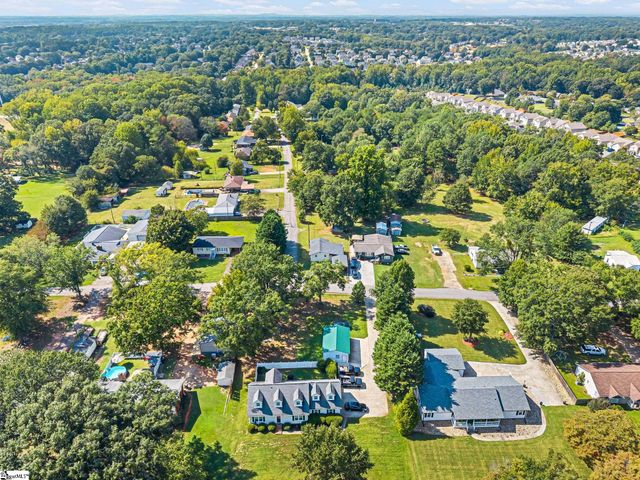 100 Basin Drive, Boiling Springs, SC 29316