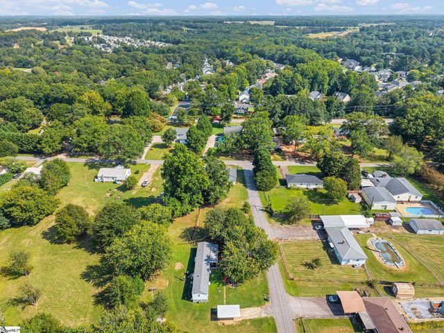 100 Basin Drive, Boiling Springs, SC 29316