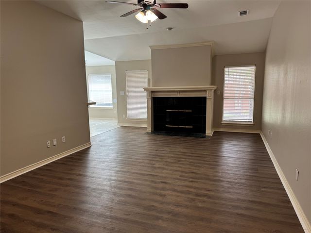 8204 Stern Street, Frisco, TX 75035