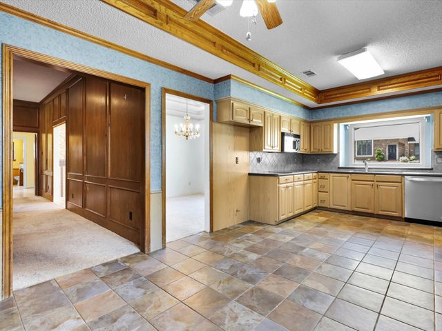 3306 Oxford Drive, Rowlett, TX 75088