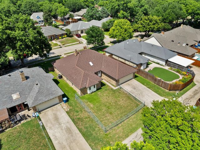 3306 Oxford Drive, Rowlett, TX 75088