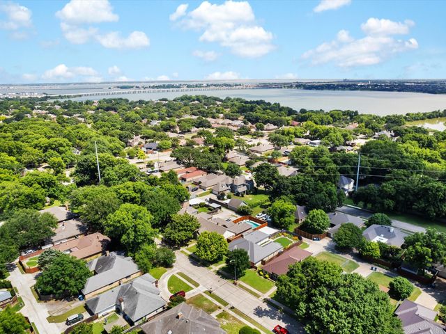 3306 Oxford Drive, Rowlett, TX 75088