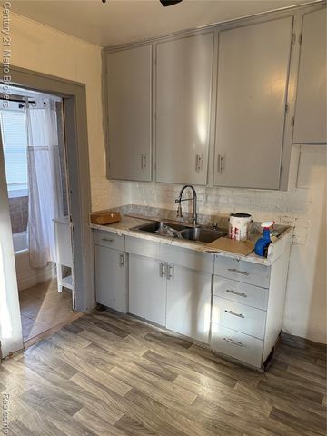 2217 Maryland Avenue, Flint, MI 48506