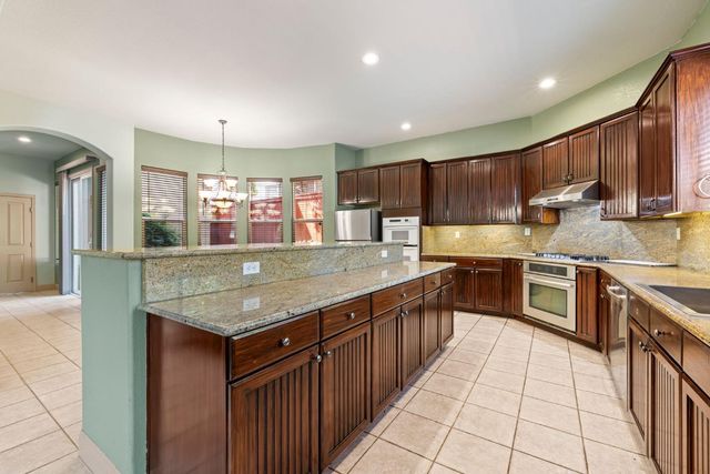 1876 Grazziani Way, Roseville, CA 95661