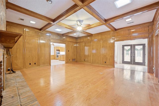 7028 Nicki Street, Dallas, TX 75252