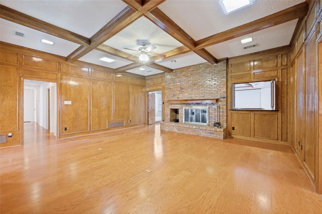7028 Nicki Street, Dallas, TX 75252
