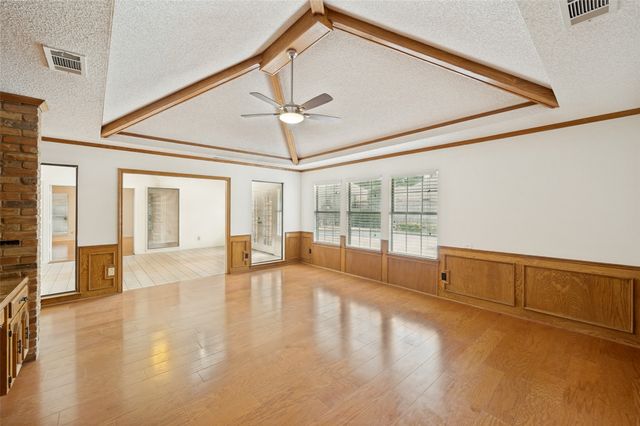 7028 Nicki Street, Dallas, TX 75252