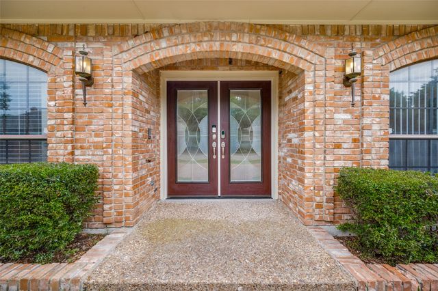7028 Nicki Street, Dallas, TX 75252