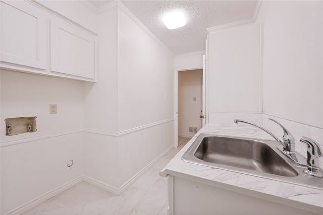 7028 Nicki Street, Dallas, TX 75252