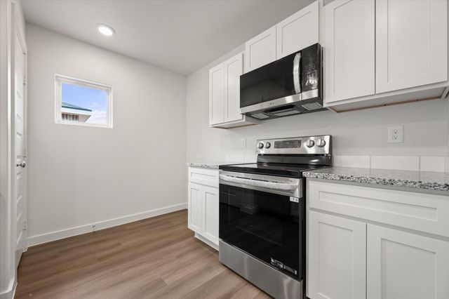 516 E 24th Street, Wolfforth, TX 79382