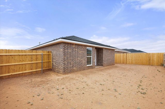 516 E 24th Street, Wolfforth, TX 79382
