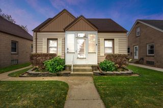 3945 E Somers AVENUE, Cudahy, WI 53110