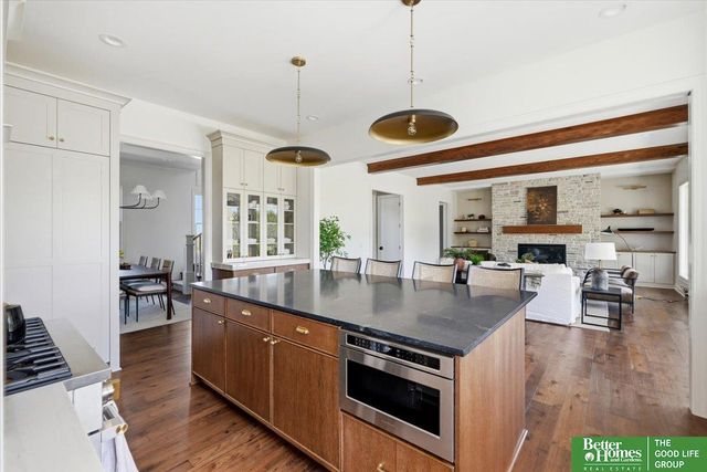 22569 Crestline Circle, Gretna, NE 68028