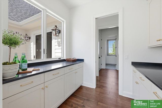 22569 Crestline Circle, Gretna, NE 68028
