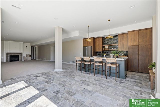 22569 Crestline Circle, Gretna, NE 68028