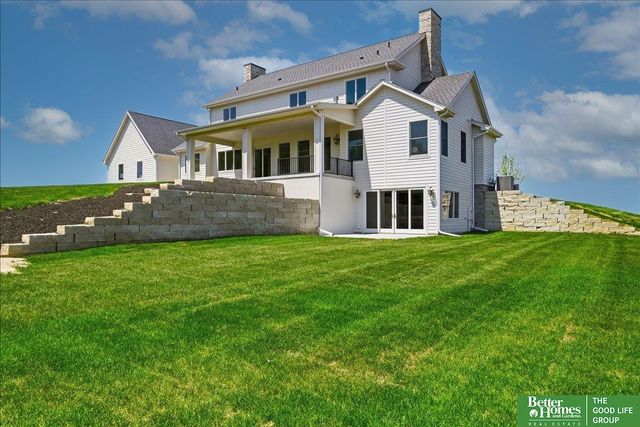 22569 Crestline Circle, Gretna, NE 68028