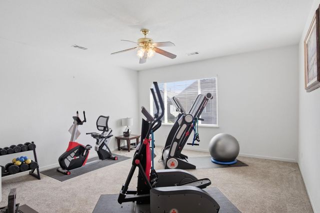 1950 Trail Way, Turlock, CA 95382