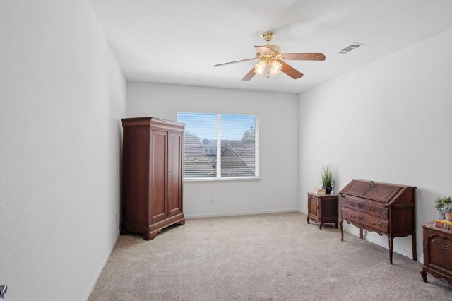 1950 Trail Way, Turlock, CA 95382