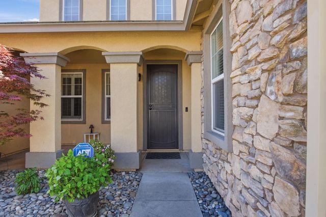 1950 Trail Way, Turlock, CA 95382