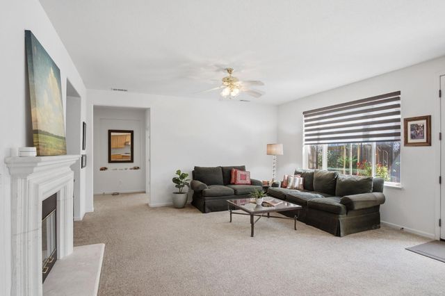 1950 Trail Way, Turlock, CA 95382