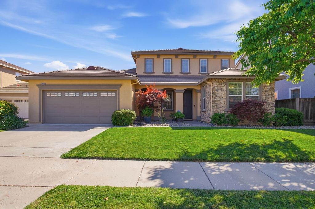 1950 Trail Way, Turlock, CA 95382