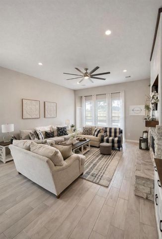 4334 Redford Valley Road, Rosharon, TX 77583
