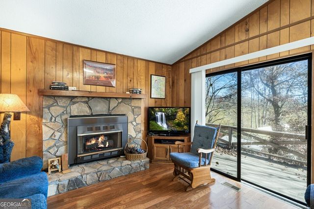 668 Tay Walk Way, Hiawassee, GA 30546