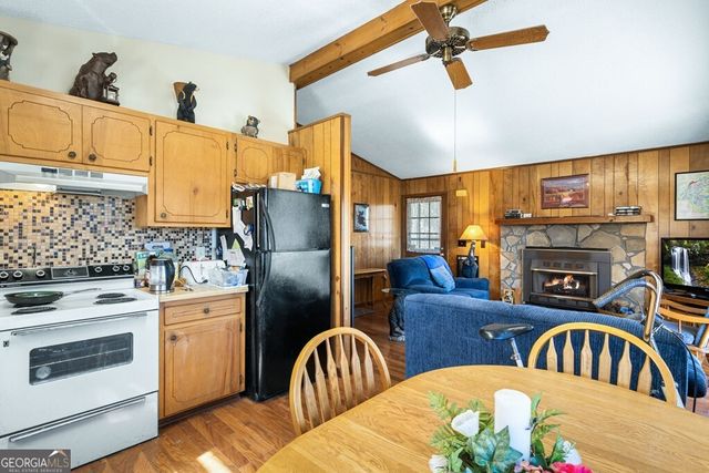 668 Tay Walk Way, Hiawassee, GA 30546