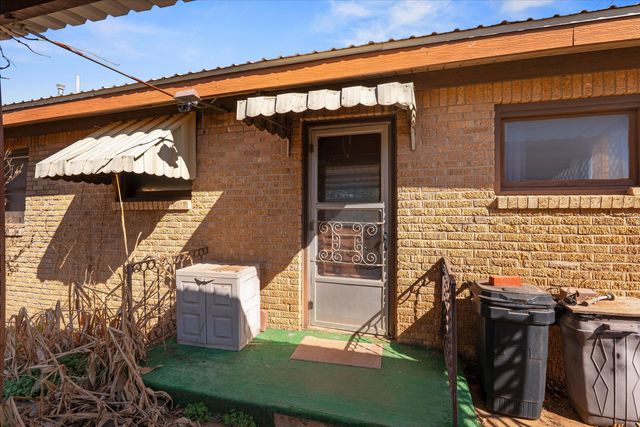 1108 8th Street, Shallowater, TX 79363